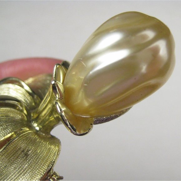 Sarah Coventry Fantasy Brooch Pin Goldtone Vintage Estate 1960 Faux Pearl 3 inch - Picture 3 of 6